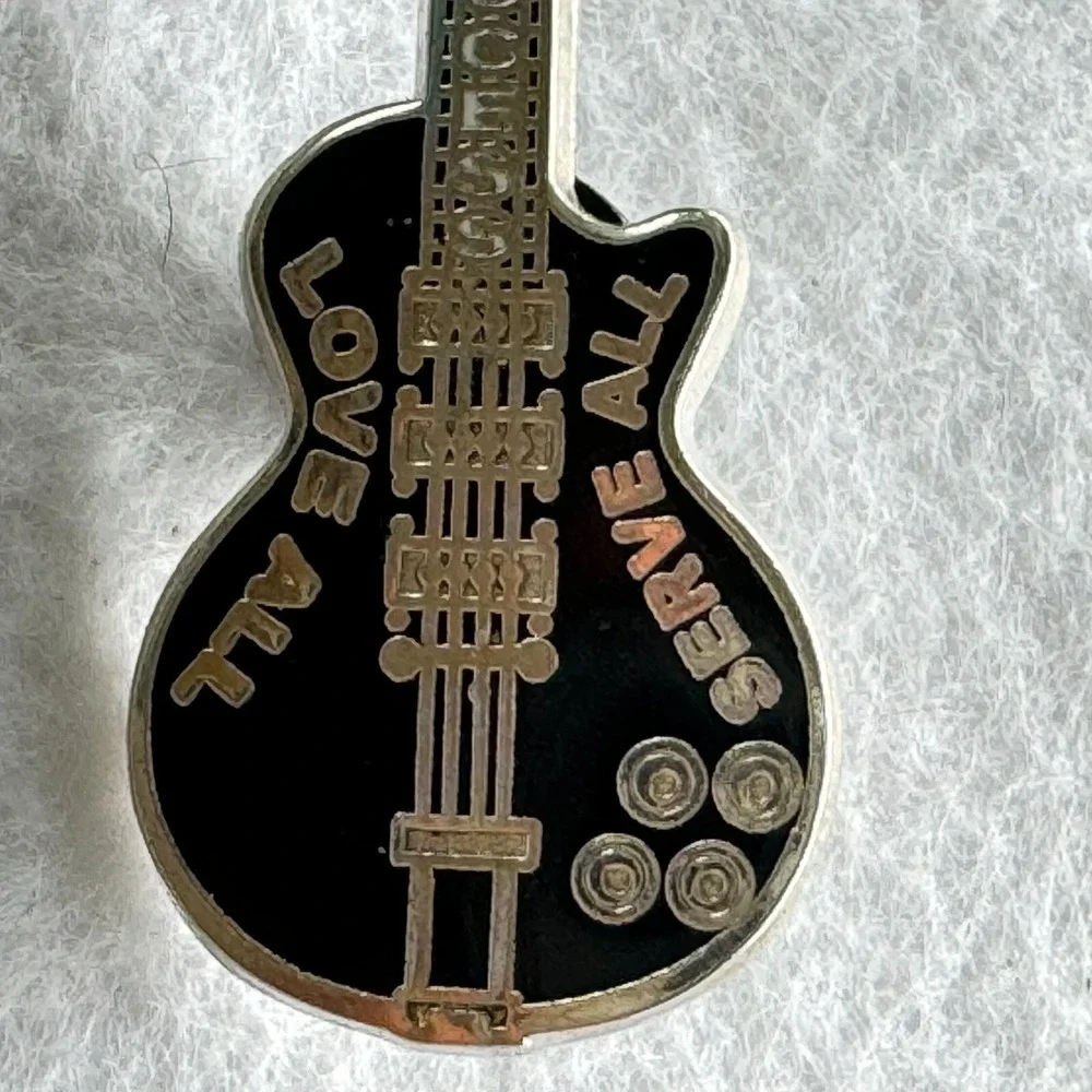 HARD ROCK CAFE ALL ACCESS COLLECTIBLE GUITAR PIN. LOVE ALL SERVE ALL.